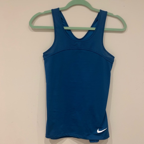 NikePro Hypercool Training Top - Picture 2 of 5